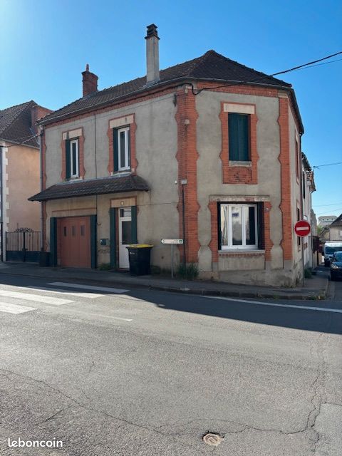 Maison 5 pièces 87 m² · à Varennes-sur-Allier · 87 m² · 129 500 €