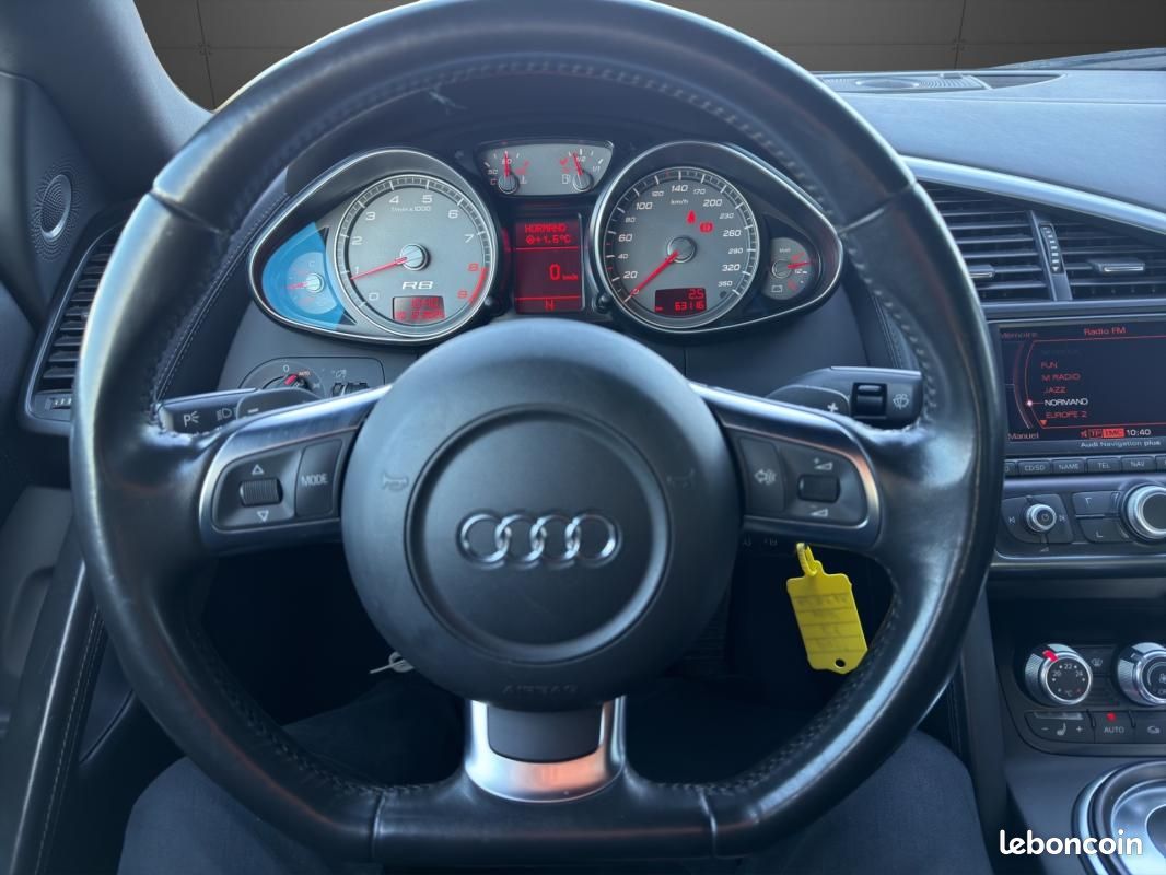 Audi R8 V8 4.2 FSI 420 Quattro R-Tronic (image 14)