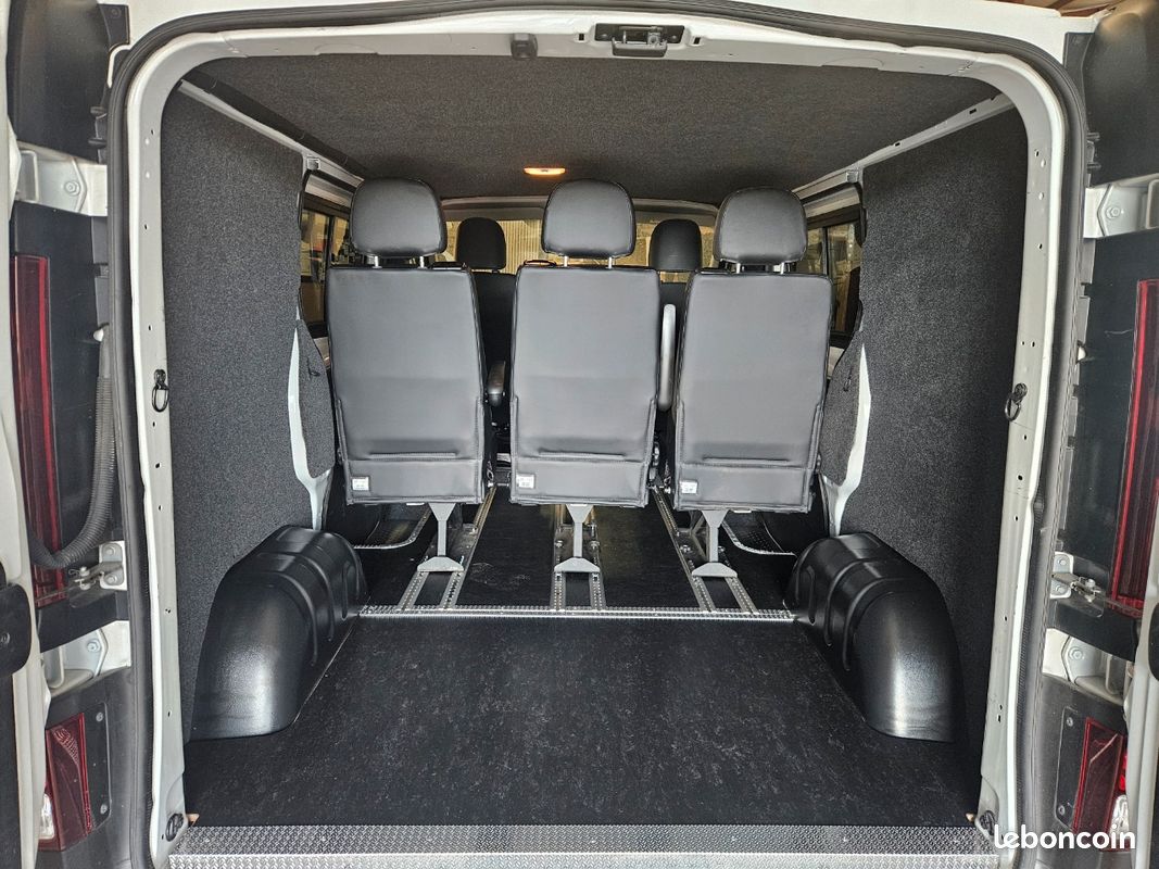 Renault Trafic 5 Places modulables (image 7)