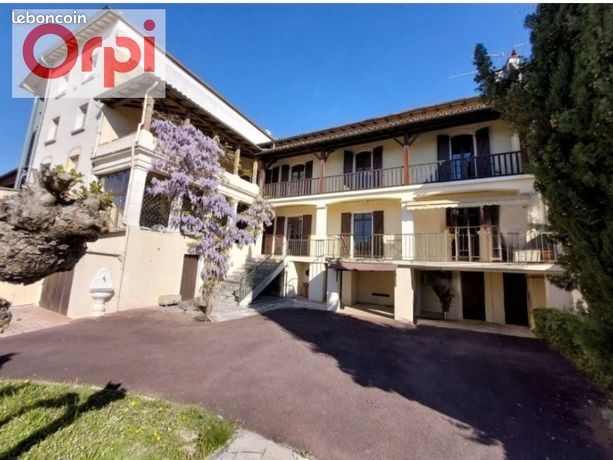 Immeuble 7 pièces 430 m²