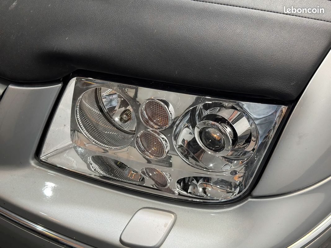 Volkswagen Bora 1.9 TDI Trendline BVM6 / Carplay / Suivi OK (image 26)