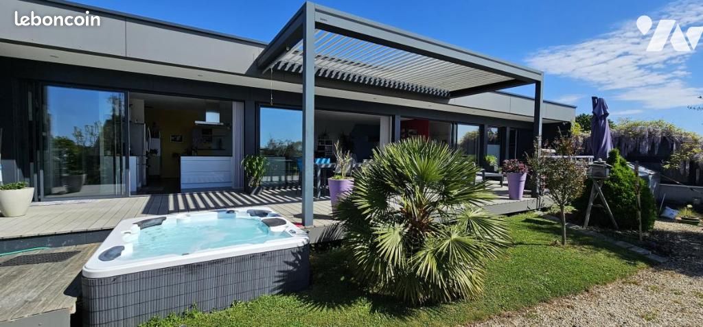 Maison 6 pièces 115 m² · à Petit-Mars · 115 m² · 541 450 €