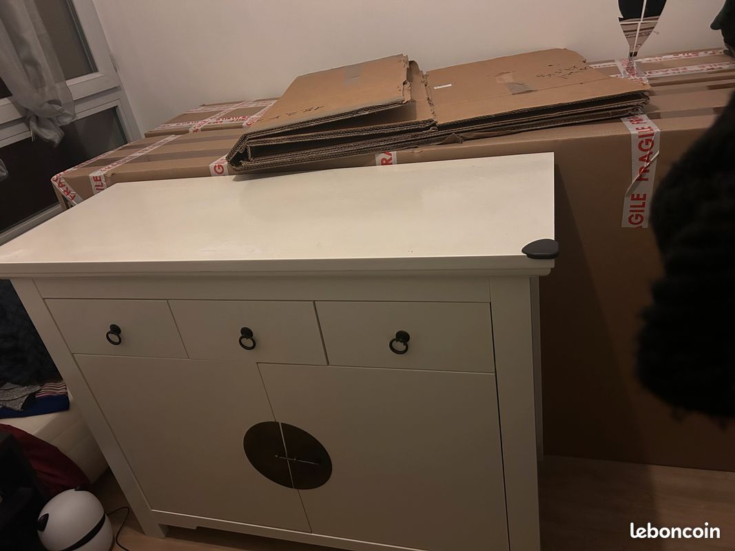 Commode (image 1)