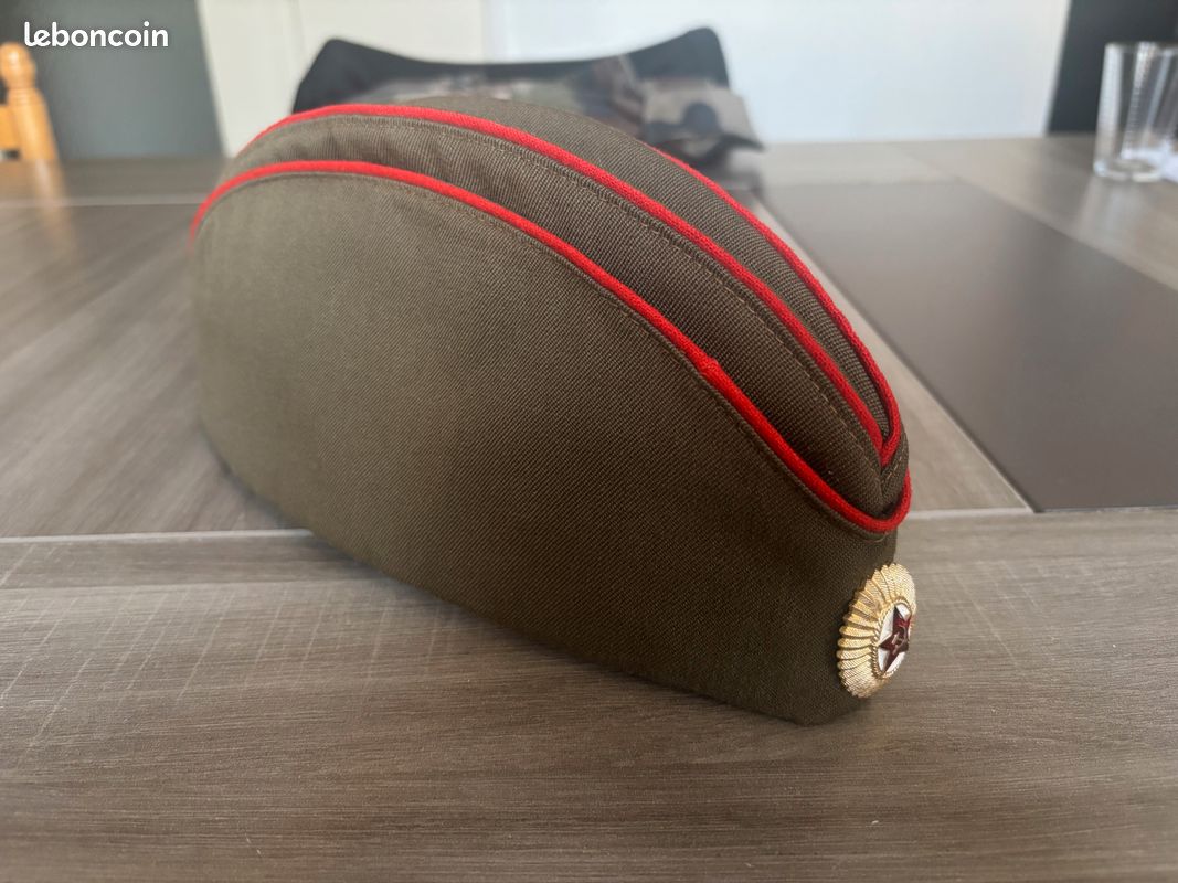 Coiffe de cérémonie du pilote soviétique d'URSS et