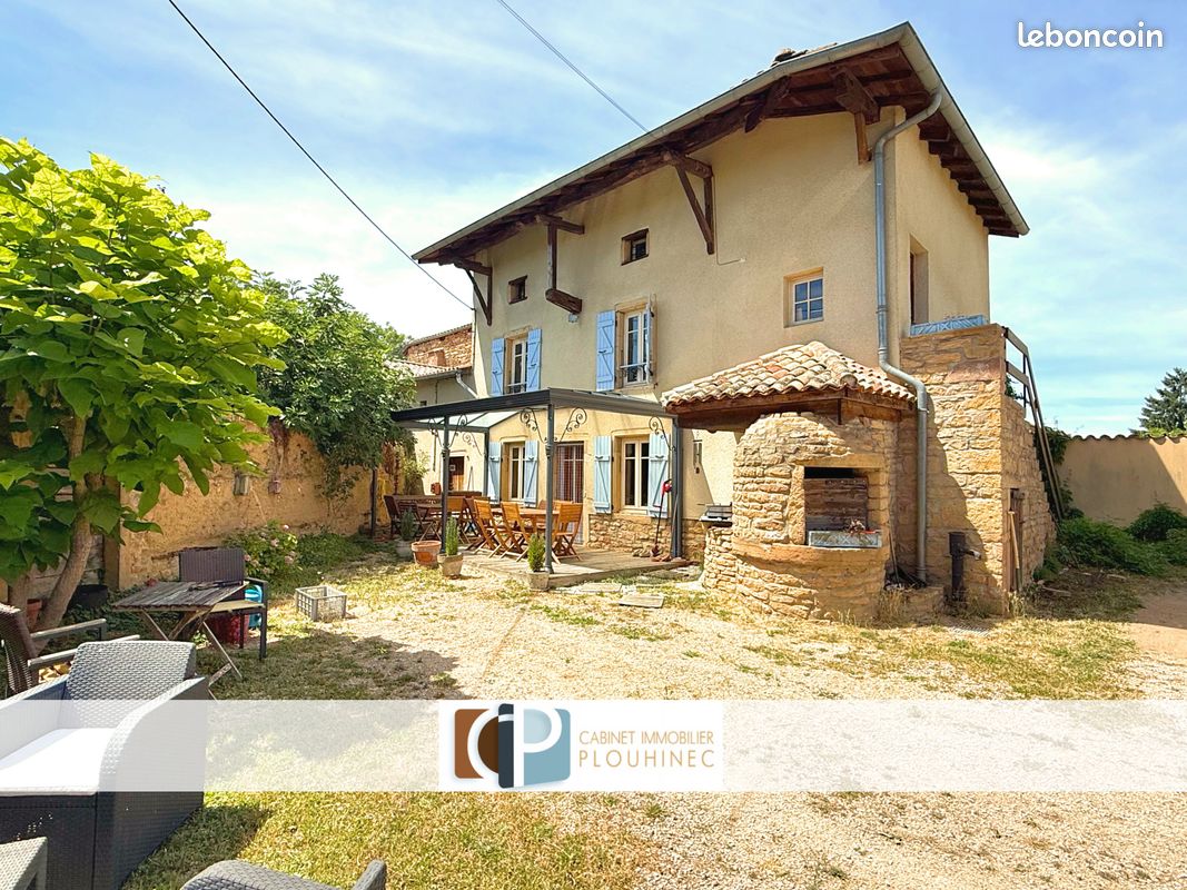 Maison 5 pièces 137 m² · à Crêches-sur-Saône · 137 m² · 235 000 €