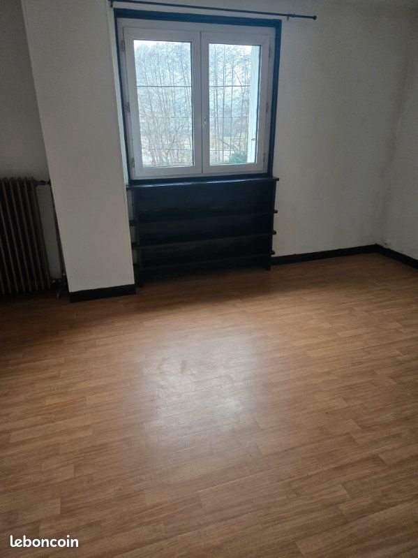 Maison 6 pièces 100 m² · à Anould · 100 m² · 129 000 €