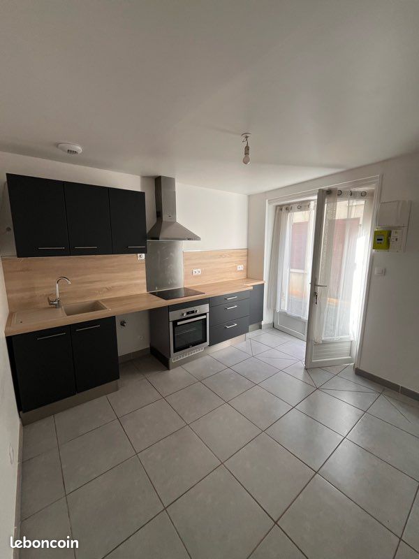 Maison 3 pièces 67 m² · à Javerlhac-Et-la-Chapelle-Saint-Robert · 67 m² · 520 €/mois
