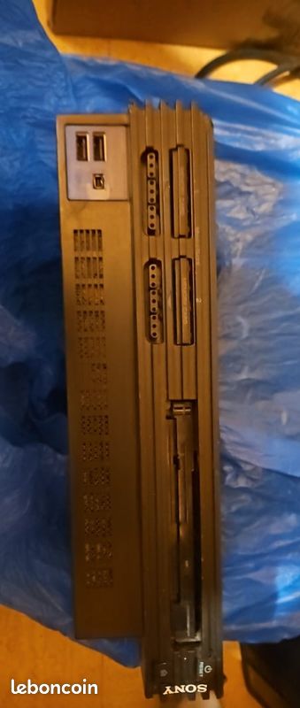 PS2 Fat (image 2)