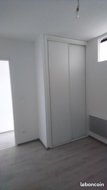 Appartement a louer bourgoin-jallieu - 3 pièce(s) - 37 m2 - Surfyn