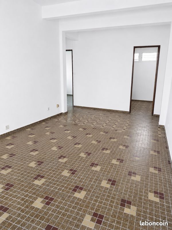 Appartement 3 pièces 45 m² · à Fort-de-France · 45 m² · 700 €