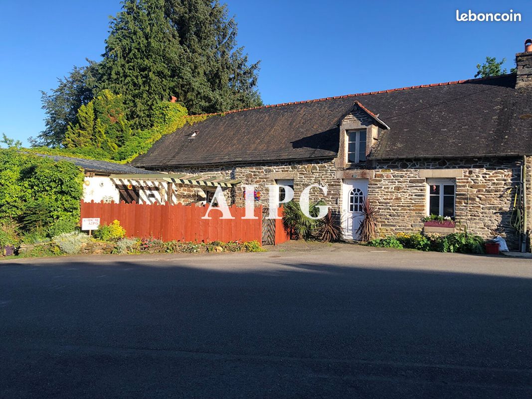 Maison 5 pièces 115 m² · à Bon Repos sur Blavet · 115 m² · 111 000 €