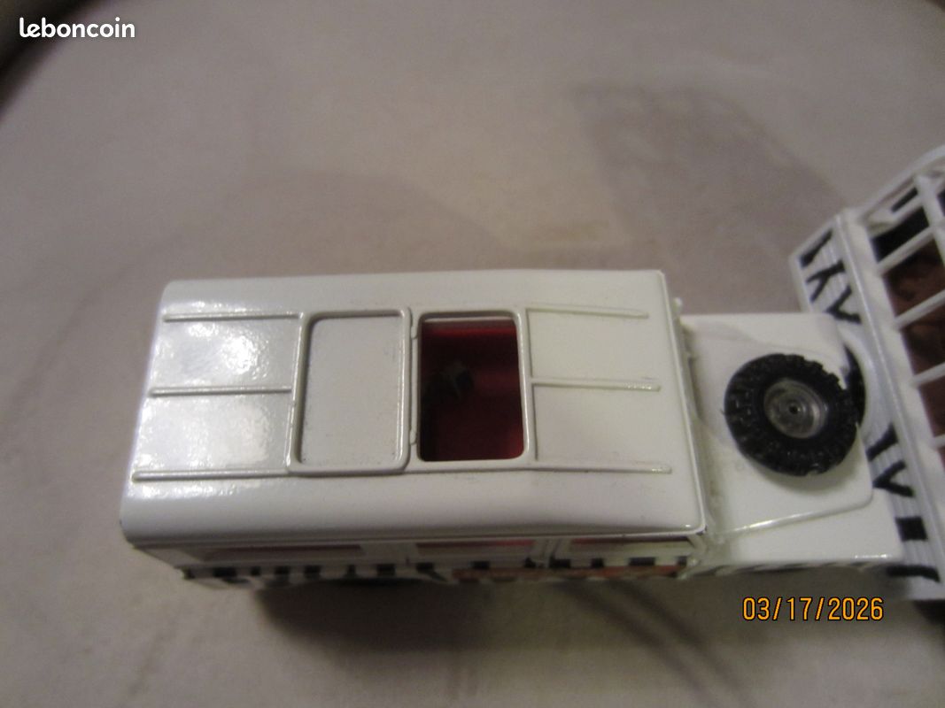 Corgi Land Rover 109 WB / Game Park (Gebraucht) in Rümligen für CHF 11