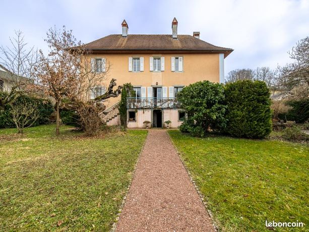 Propriété 312 m² Sciez
