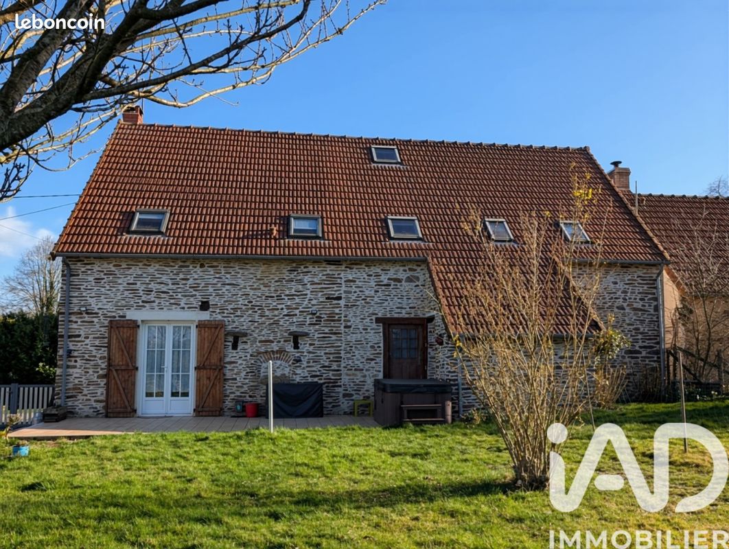 Maison 8 pièces 185 m² · à Pouligny-Notre-Dame · 185 m² · 190 000 €
