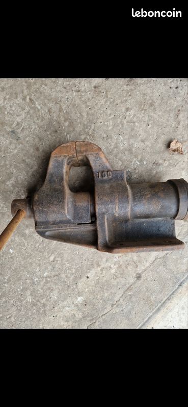 Étau ancien avec mors de 100 mm (image 7)