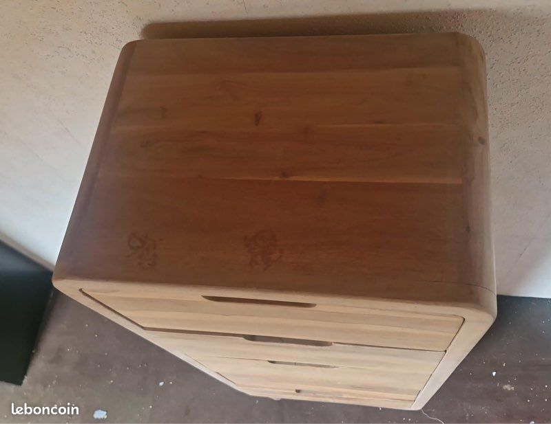 Commode (image 2)