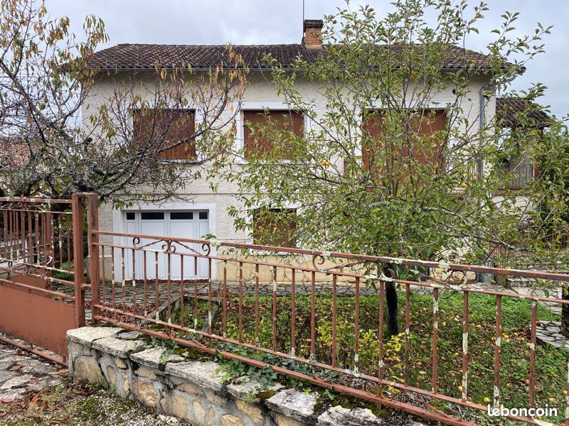 Maison 11 pièces 90 m² · à Puy-l'Évêque · 90 m² · 155 000 €