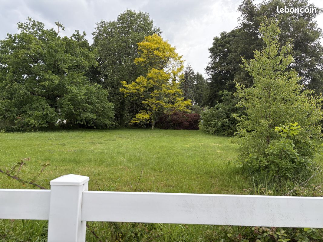 Terrain 862 m² · à Camors · 862 m² · 84 800 €