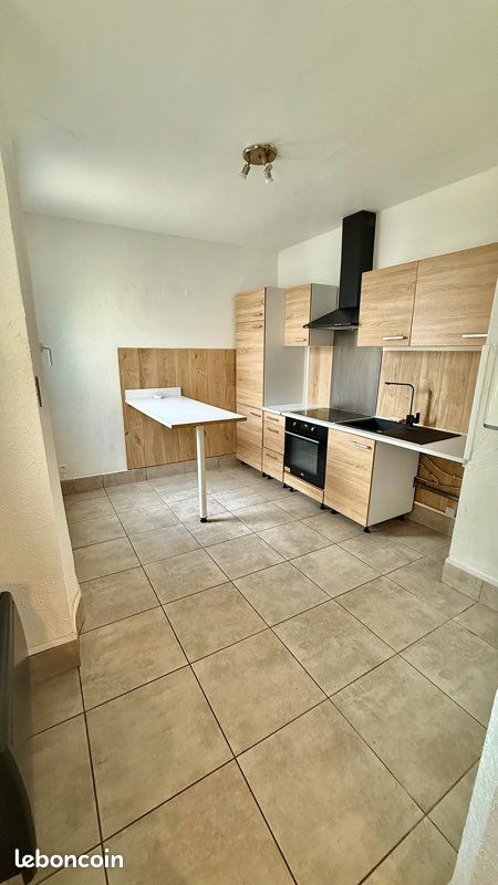 Appartement 3 pièces 53 m² · à Montluçon · 53 m² · 550 €/mois