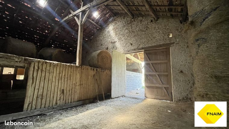 Grange 1 pièce 1 m²