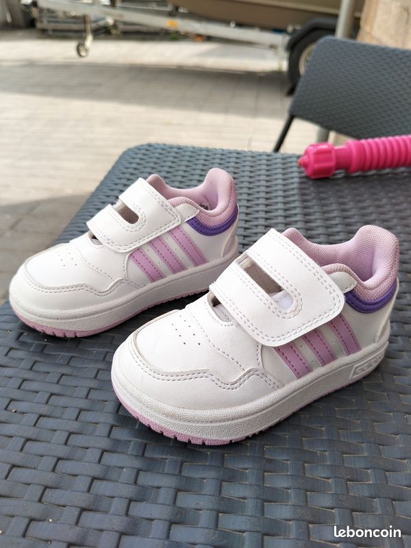 Basket enfant adidas Taille 22 Chaussures