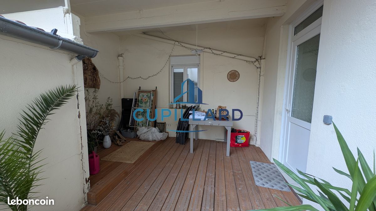 Immeuble 3 pièces 209 m² · à Roanne · 209 m² · 273 000 €