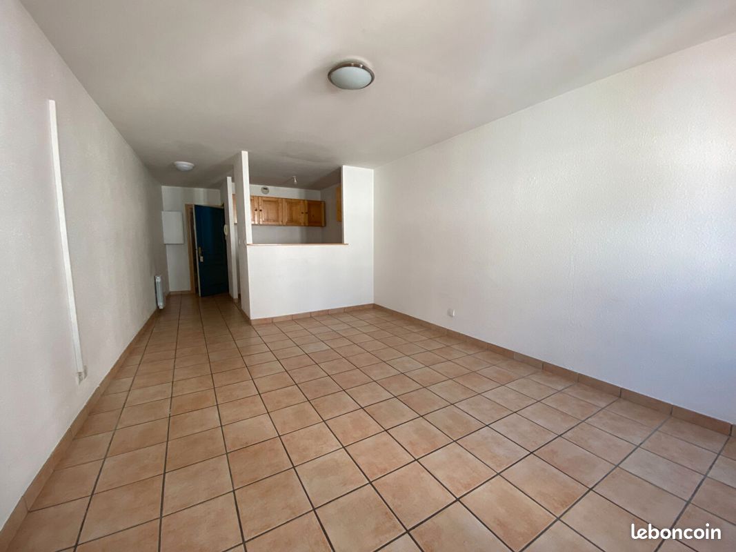 Appartement 1 pièce 32 m² · à Montbrison · 32 m² · 340 €