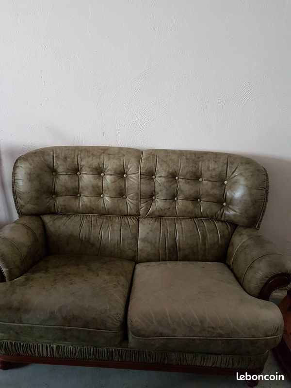 Canapé chesterfield (image 1)