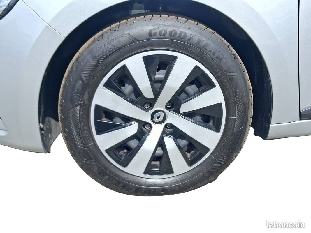 RENAULT Clio TCe 90 Equilibre (image 14)