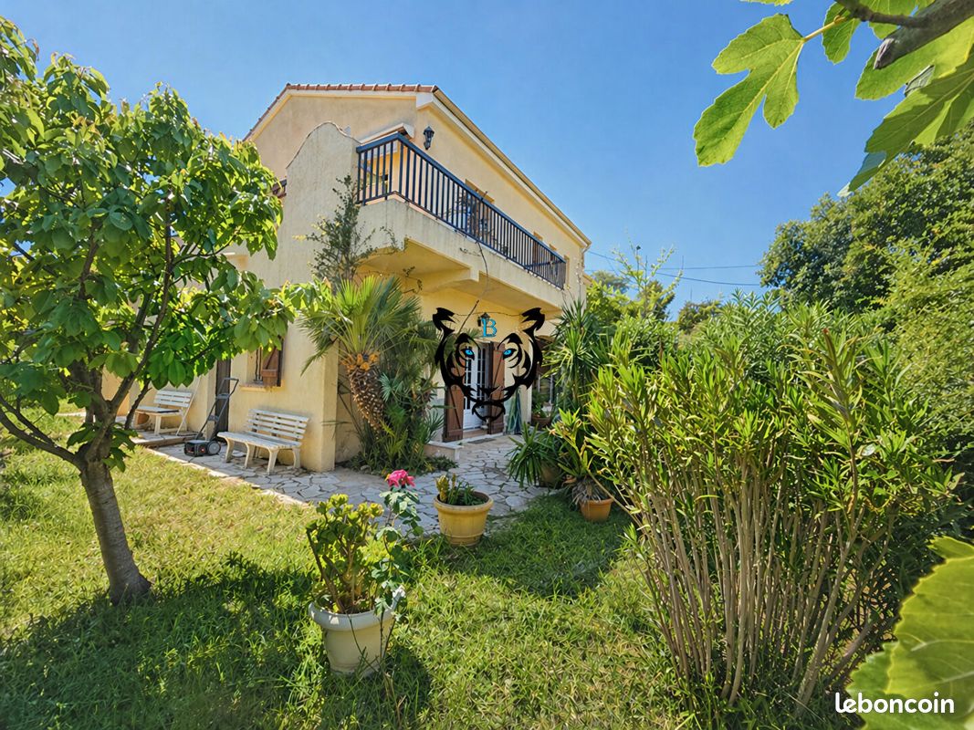 Maison 5 pièces 127 m² · à Fréjus · 127 m² · 595 000 €