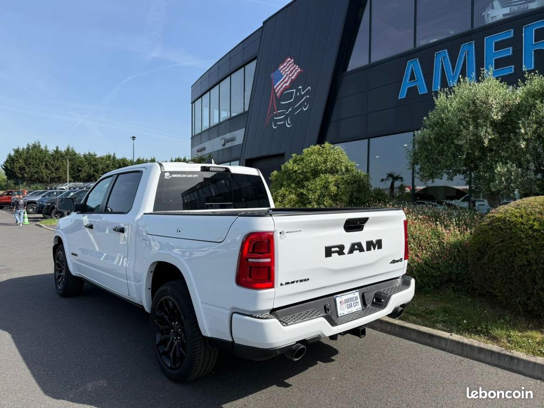 Dodge ram 1500 crew limited night edition rambox (image 3)