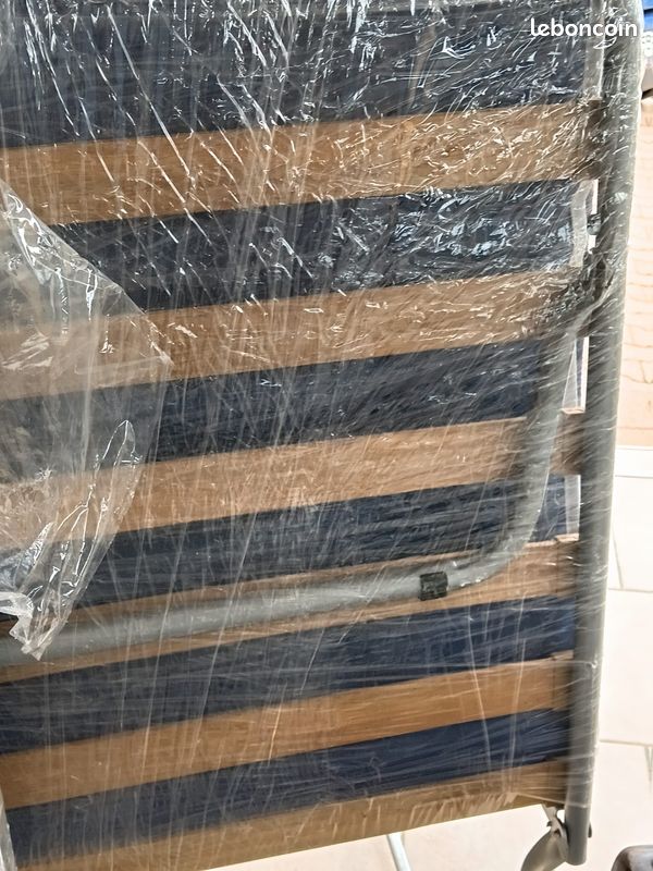 Lot de 2 Lits pliants d'appoint sur roulettes 80x190 cm - Excellent état (image 2)