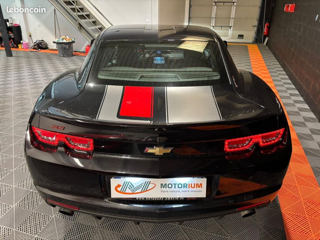 CHEVROLET CAMARO Coupé 6.2 V8 - 400CV 2012 - 45th ANNIVERSARY - PACK CARBONNE INTERIEUR - LIGNE SUR MESUR (image 4)