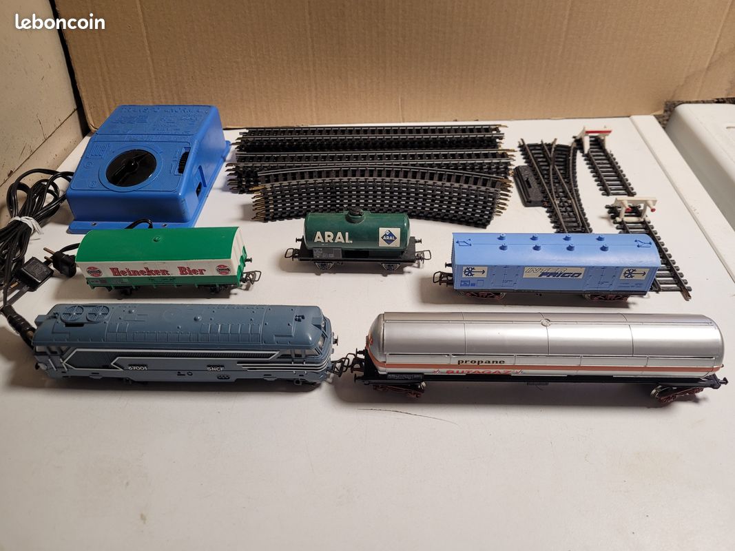 Lot De Rails Courbes Et Aiguillages Jouef HO - Pour Train Miniature, Occasion Correct