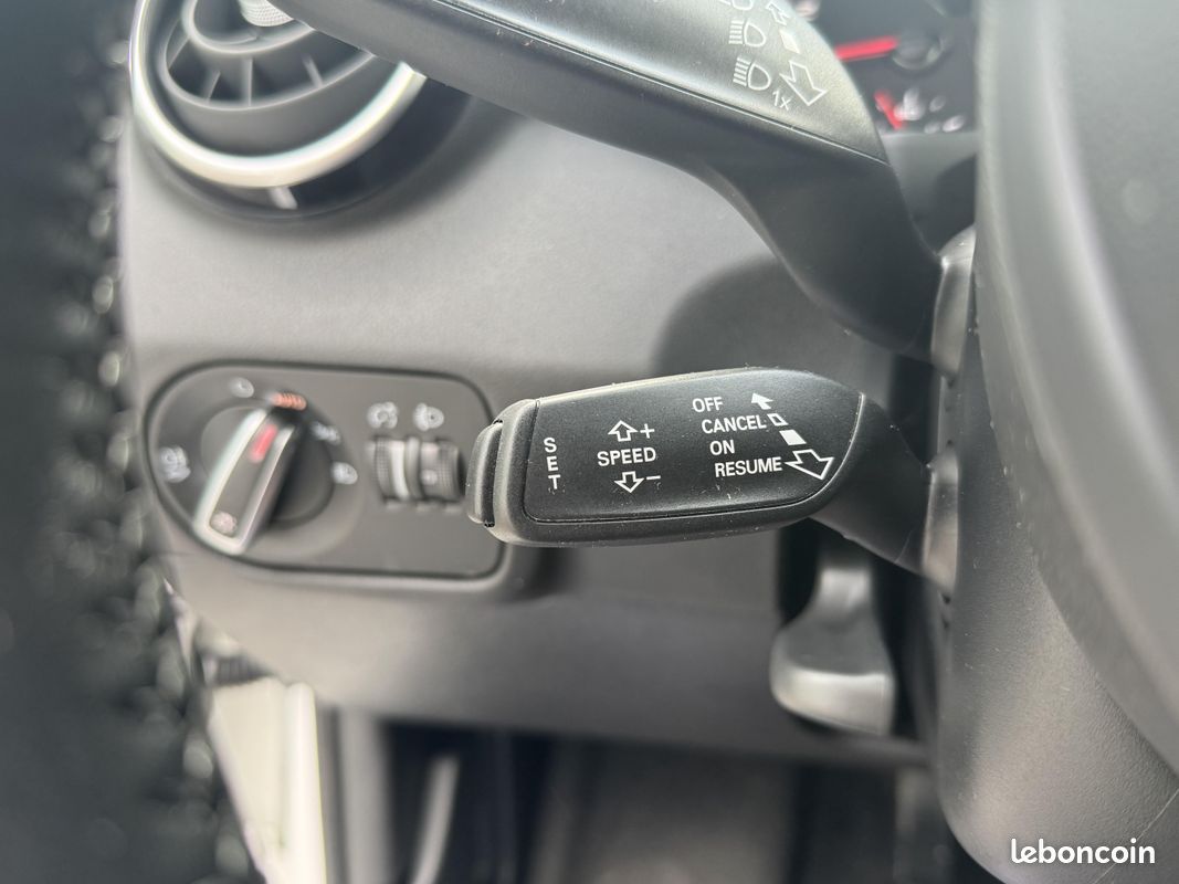 AUDI A1 1.0 TFSI ultra 95 Ambiente (image 22)