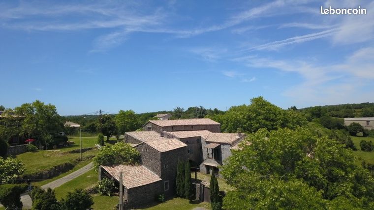 Maison 10 pièces 265 m²