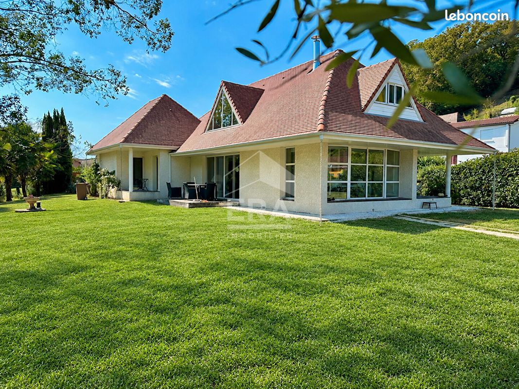 Maison 7 pièces 173 m² · à Bizanos · 173 m² · 633 000 €