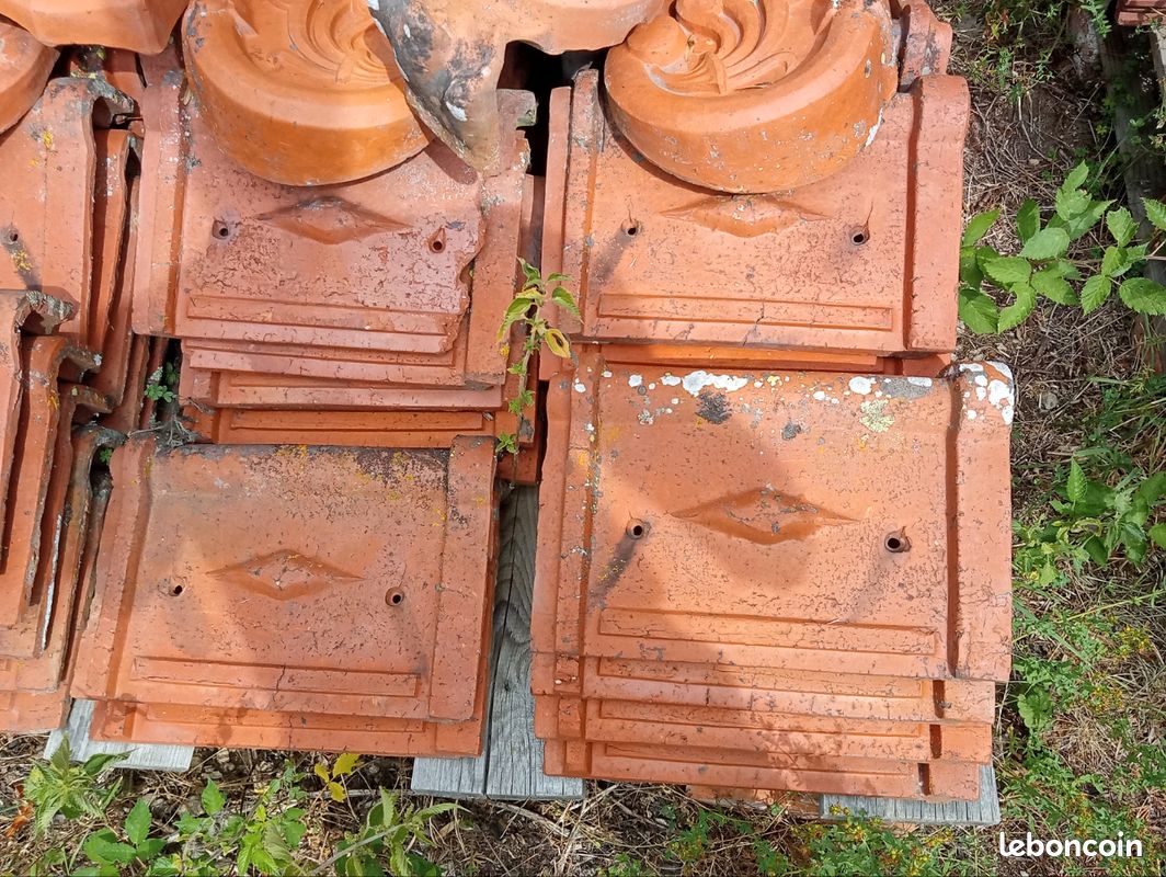 Tuiles faîtières et rives (image 2)