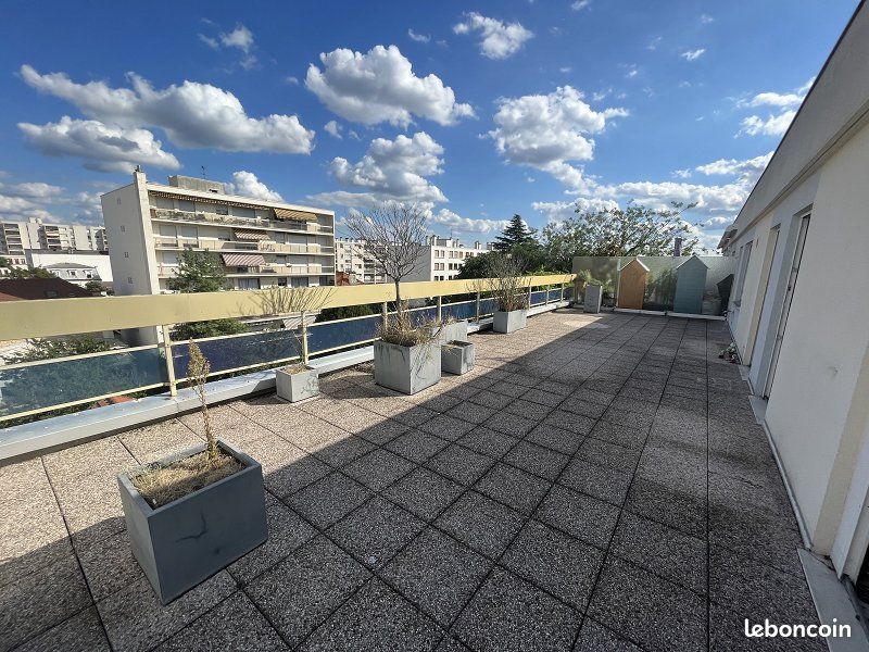 Appartement 4 pièces 91 m² · à Saint-Maur-des-Fossés · 91 m² · 2 099 €/mois