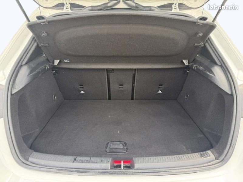 Mercedes Classe A 250 e AMG Line 1.3 160+102 8G-DCT Toit ouvrant Car (image 10)