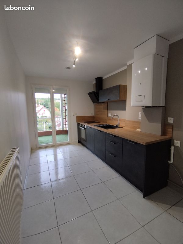 Appartement 3 pièces 69 m² · à Villefranche-de-Rouergue · 69 m² · 570 €/mois