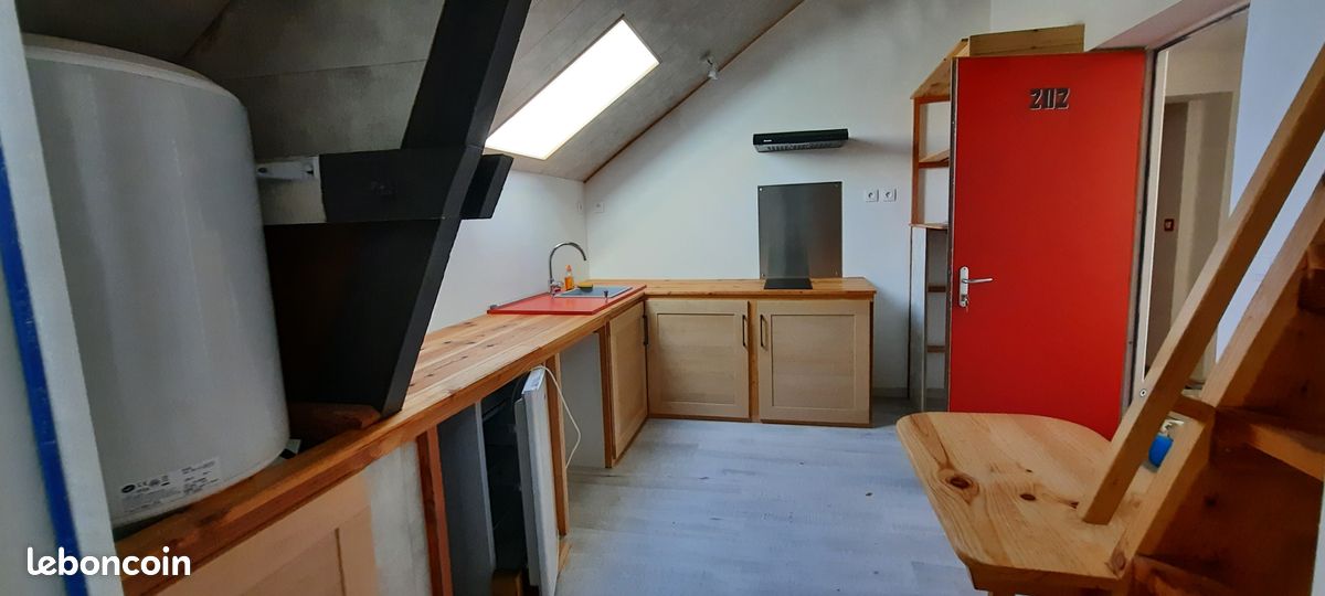 Appartement 1 pièce 17 m² · à Bort-les-Orgues · 17 m² · 290 €