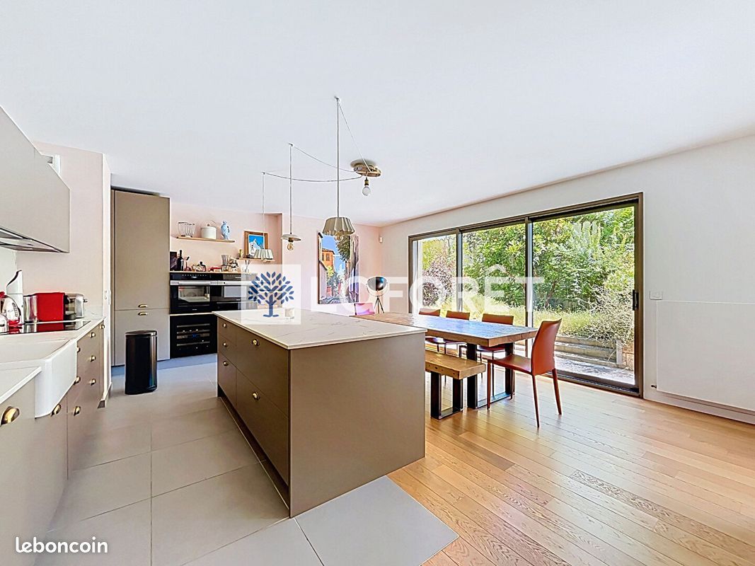 Appartement 4 pièces 122 m² · à Lyon · 122 m² · 749 000 €