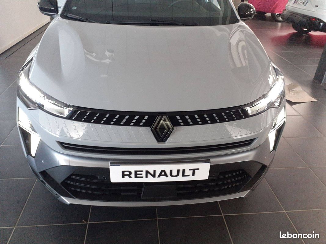 RENAULT Captur E-Tech full hybrid 160 ch esprit Alpine (image 24)