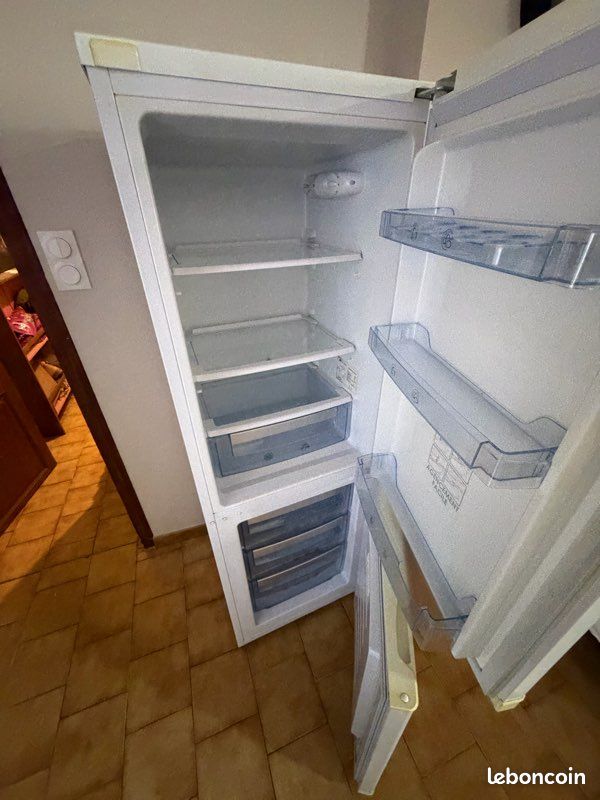 Frigo, combiné, congélateur (image 1)