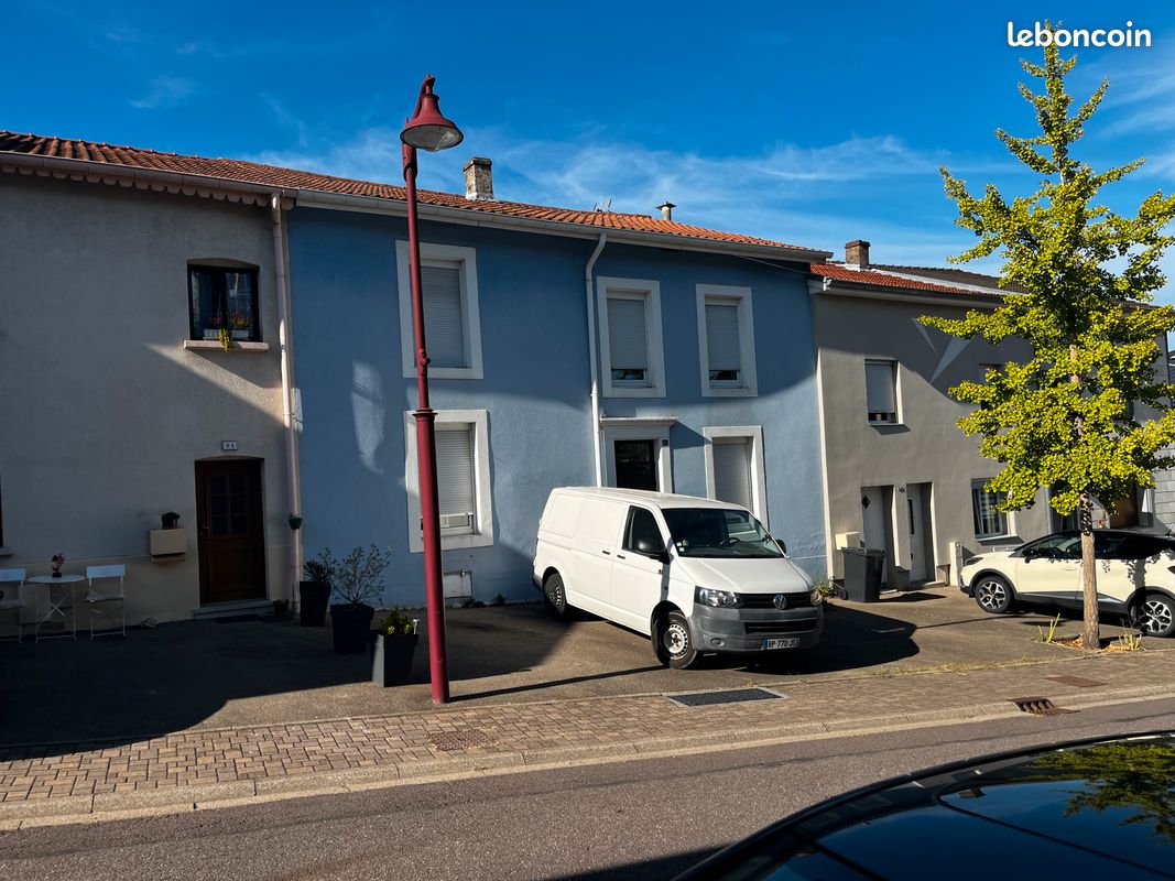 Maison 6 pièces 163 m² · à Longeville-lès-Saint-Avold · 163 m² · 129 000 €