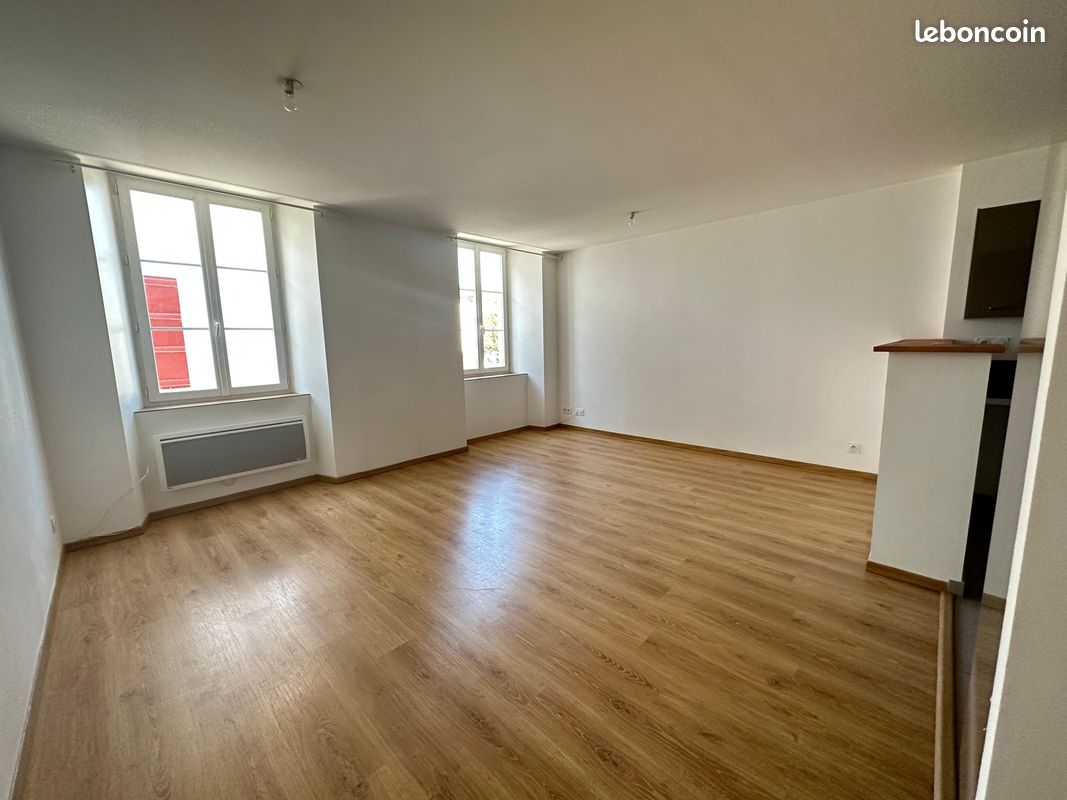 Appartement 2 pièces 45 m² · à Saint-Palais · 45 m² · 550 €