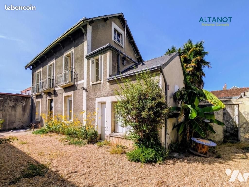 Immeuble 318 m² · à Tours · 318 m² · 635 000 €