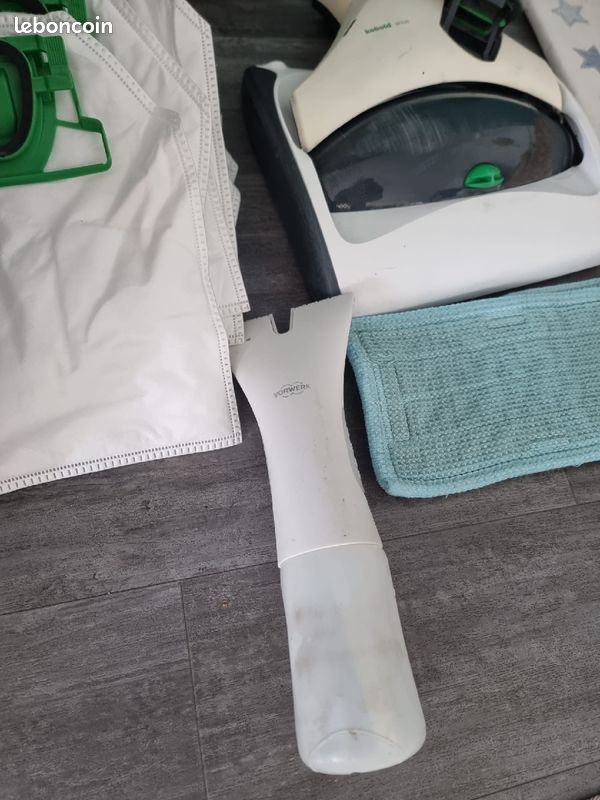 Aspirateur vk200 kobold avec ses brosses en très bon état (image 6)
