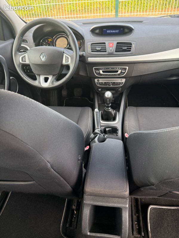 Mégane 3 1.5 DCI 110 Dynamique (image 7)